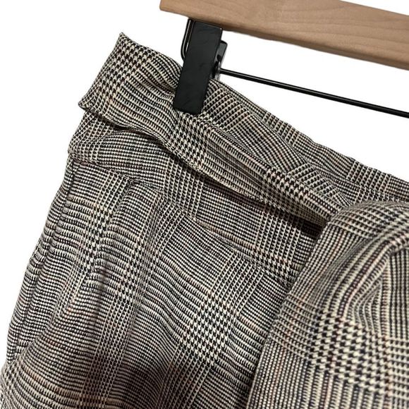 Plaid Tie Waist High-rise puddle pants that are cut in a relaxed silhoue… - Picture 12 of 13